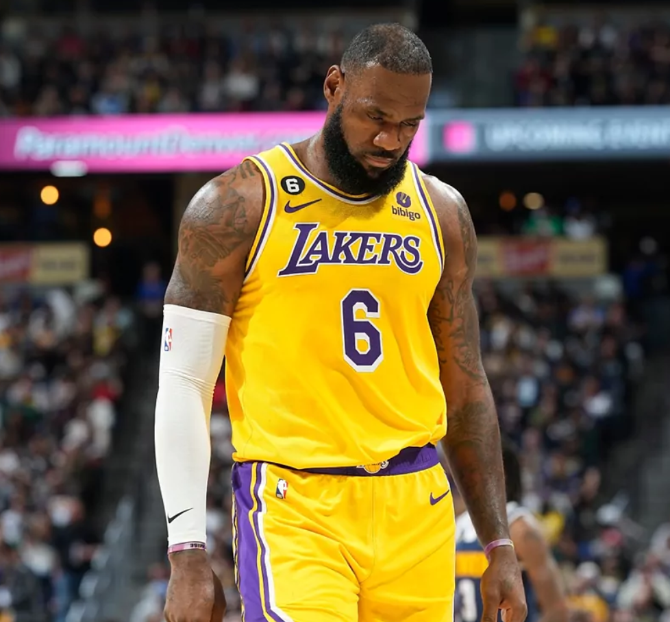 apakah-performa-lebron-james-sudah-menurun