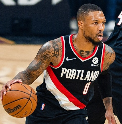 joe-cronin-benci-melihat-lillard-main-di-bucks