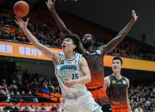 tembakan-buzzer-beater-ubah-nasib-tim-secara-drastis