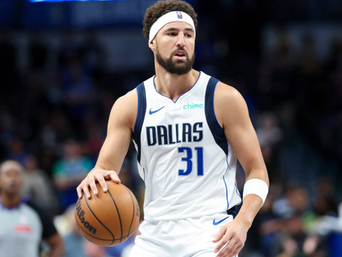 thompson-kini-sedang-terjebak-di-dallas-mavericks