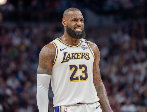 lebron-berikan-kabar-baik-mengenai-cederanya