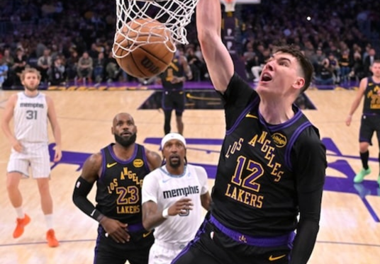 Jake LaRavia Punya Kunci Sukses Lawan Grizzlies