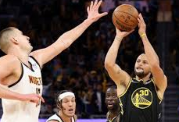 peran-center-basket-dalam-melindungi-ring-tim