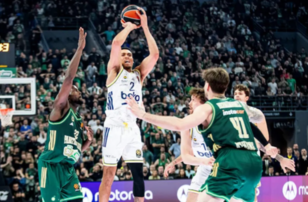 Panathinaikos vs Fenerbahce 83-85 Sengit